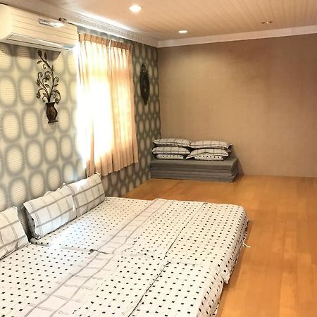 Hefeng Ting Homestay Hengchun Exterior photo