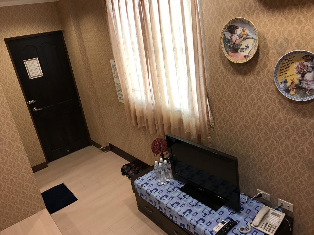Hefeng Ting Homestay Hengchun Exterior photo
