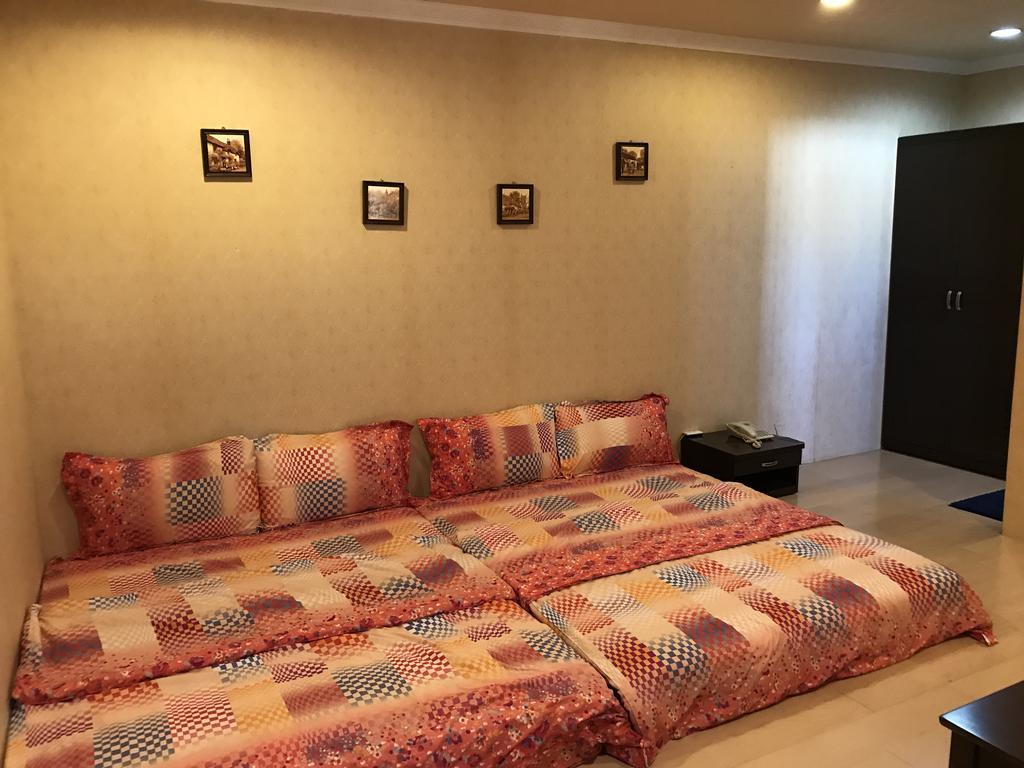 Hefeng Ting Homestay Hengchun Exterior photo